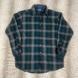 Pendleton, long sleeve Pure virgin wool button down green plaid